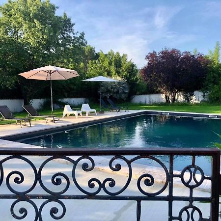 Вилла Domaine De Mont Redon Le Puech Экстерьер фото